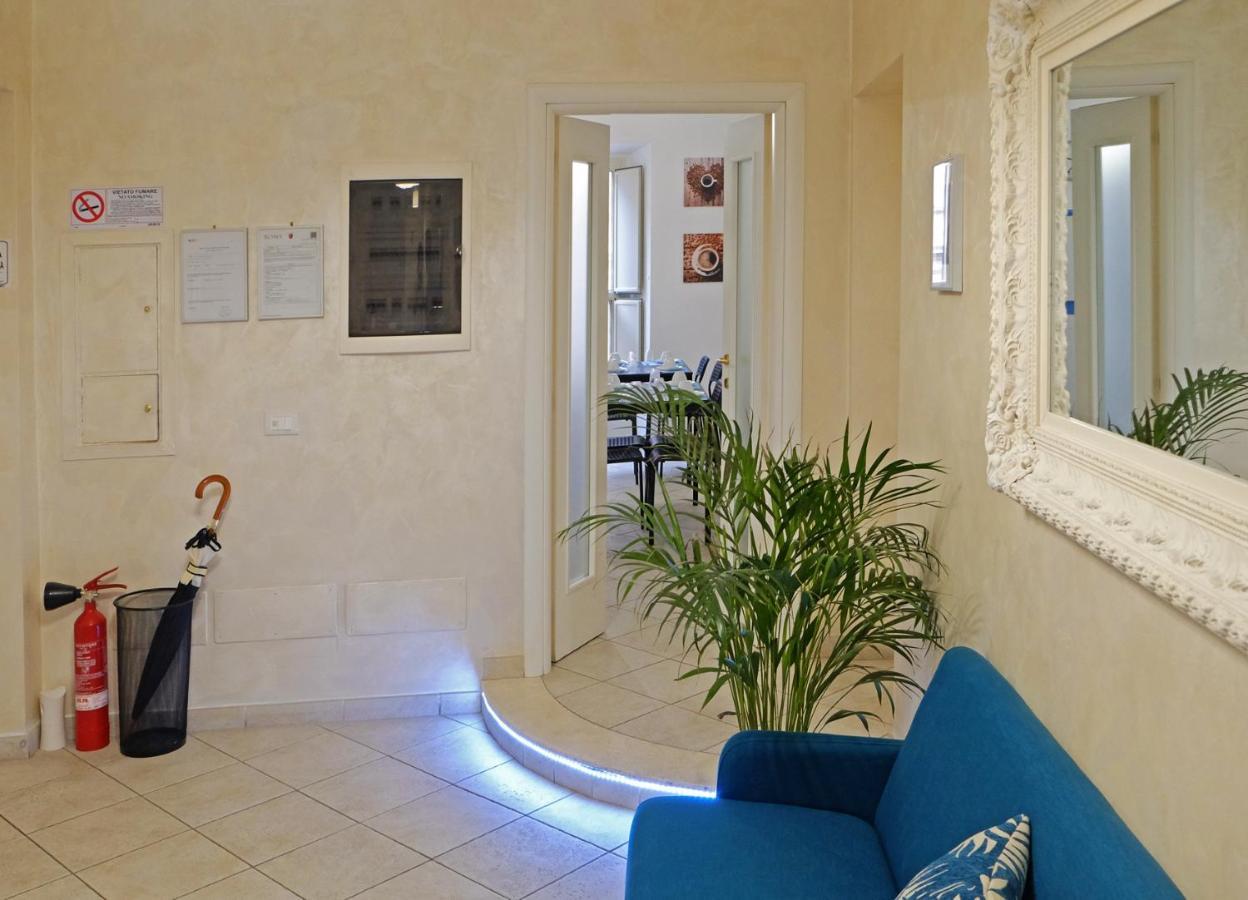 Triple Room,970956565:JPEG